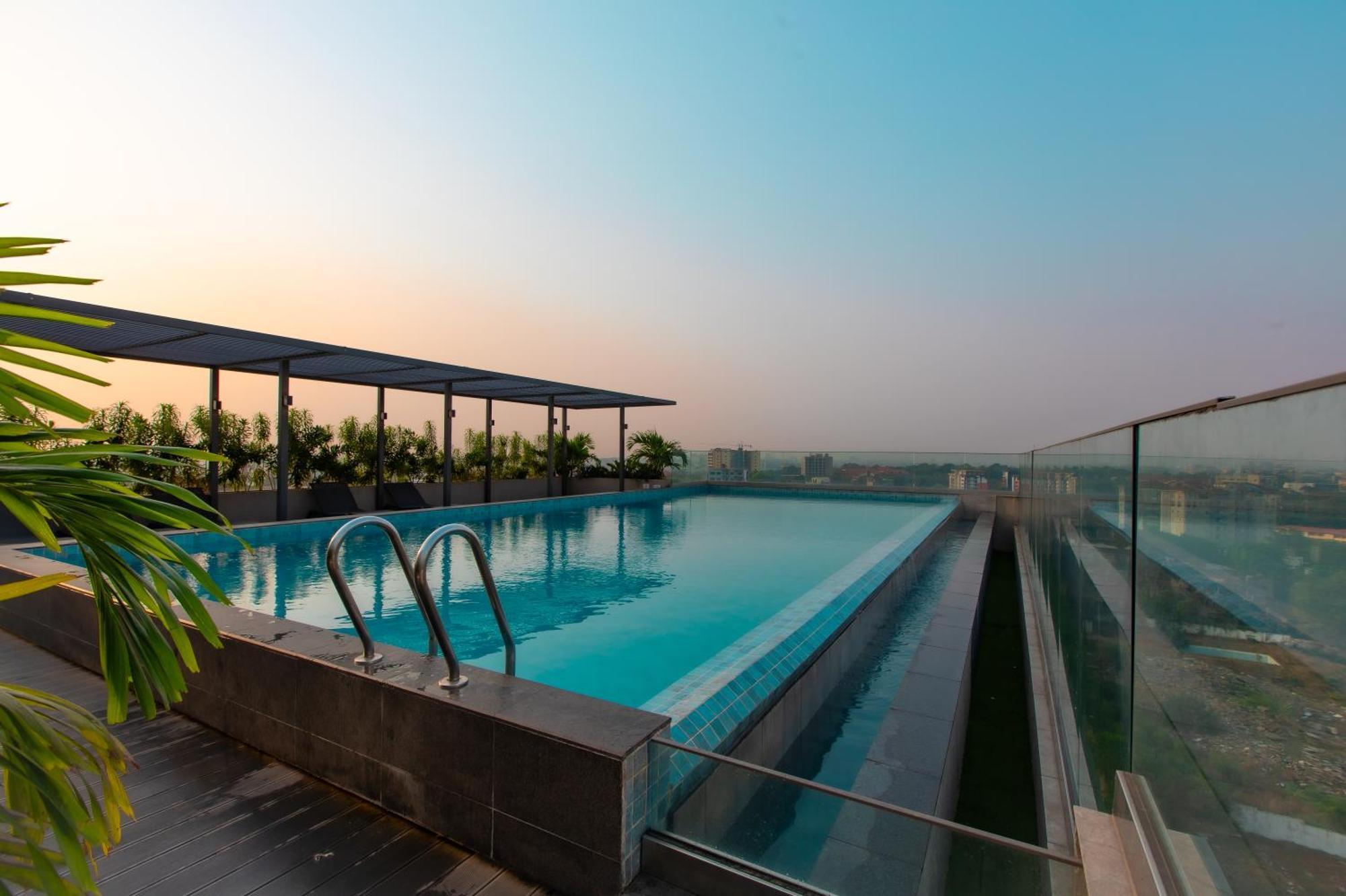 7 Minutes From The Airport - Chic Studio Akkra Exterior foto